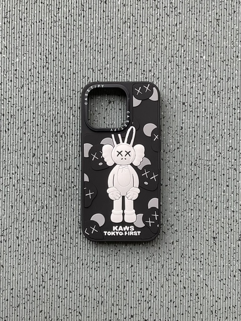 گارد موبایل کیس تیفای طرح KAWS برجسته کد 33